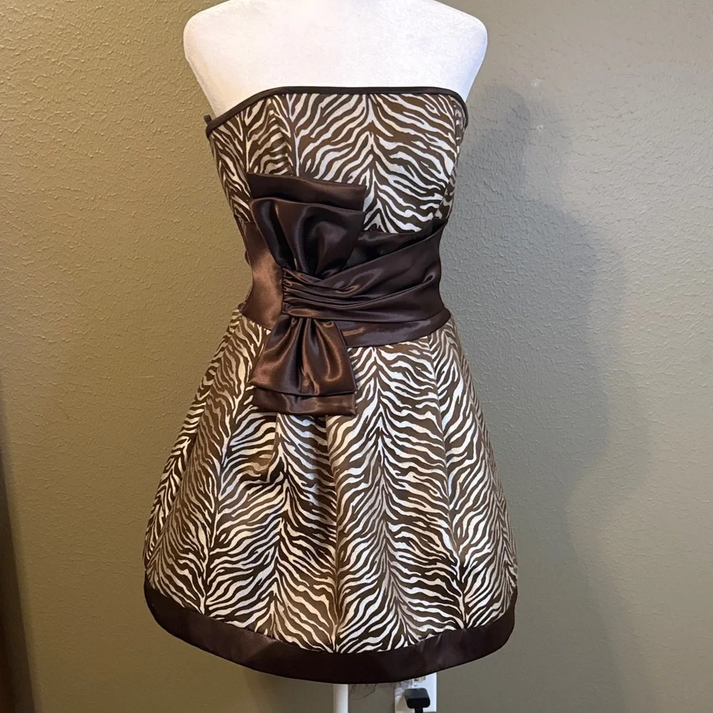 Jessica McClintock Brown Zebra Strapless Dress